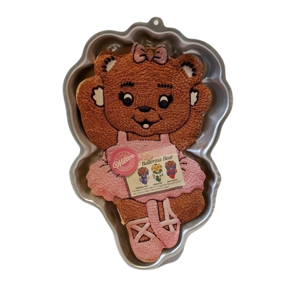 Wilton Ballerina Bear cake pan Super Hero Gymnastic